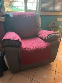 Poltrona marca IRIS MOBILI