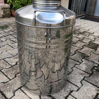 contenitore in acciaio