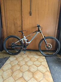 Mondraker Summum 29