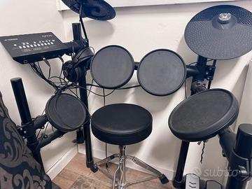 Batteria elettrica YAMAHA DTX DRUMS piu sgabello