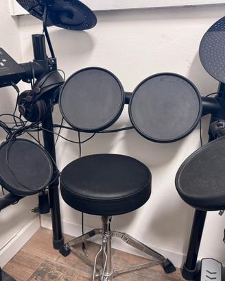 Batteria elettrica YAMAHA DTX DRUMS piu sgabello