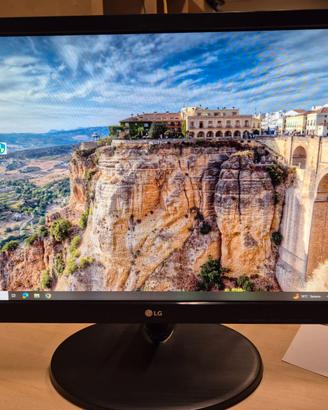 Monitor LG 24"