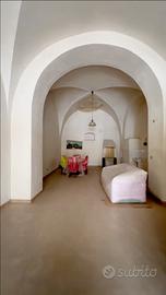 Bilocale per uso professionale in zona centrale