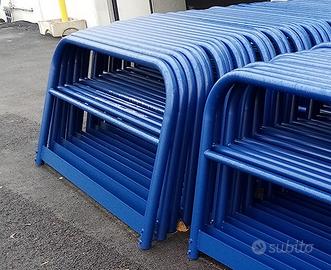 Telai metallici blu impilabili usati