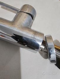 miscelatore lavandino cucina 