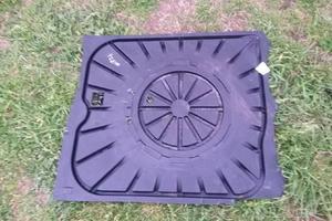 copertura ruota di scorta mercedes w124