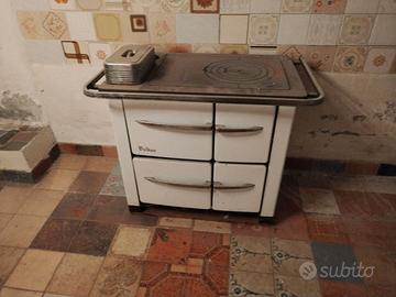 Stufa a legna vecchia