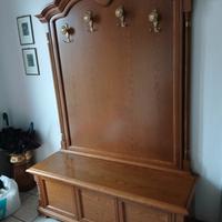 attaccapanni con cassapanca