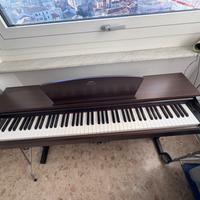 pianoforte digitale Yamaha Arius YDP-140