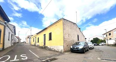 CASA INDIPENDENTE A SOLARUSSA