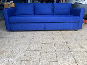 Divano tre posti Pronto letto due piazze