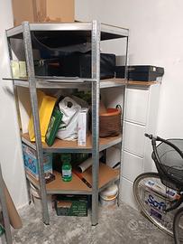 Scaffale ad angolo