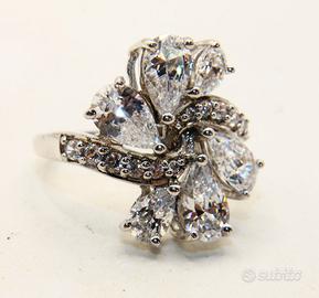 Stupendo anello argento pietre CZ