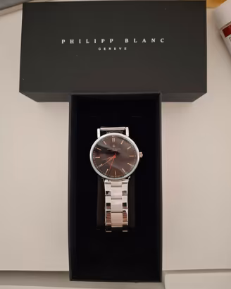 Orologio nuovo con scatola