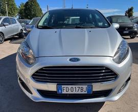 Ford Fiesta 1..2 5 porte Titanium