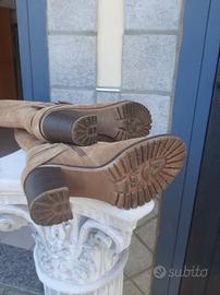 stivali di camoscio 