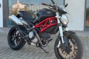 Ducati Monster 796
