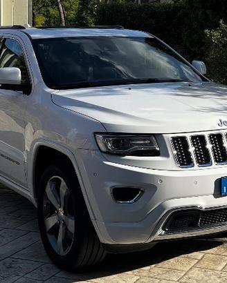 Jeep Grand Cherokee Overland 3.0 V6