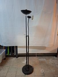 Piantana doppia luce modulabile ed orientabile