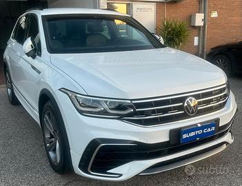 Volkswagen Tiguan 2.0 TDI 150 CV SCR DSG R-Line
