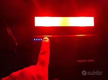 Luce rossa per camera oscura Fotografia analogica