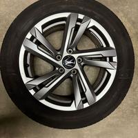 Kit cerchi in lega Volkswagen 215/55 R17 94V