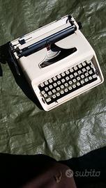 macchina da scrivere remington