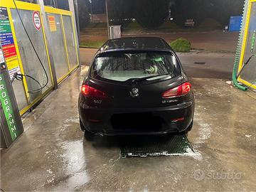 Alfa 147 benzina anche per neopatentati