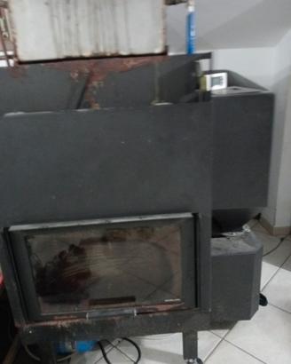 termocamino biomassa
