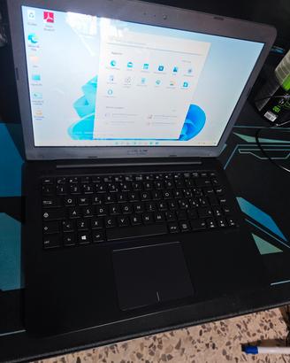 Notebook ASUS Celeron SSD64Gb 4Gb RAM Windows 11 