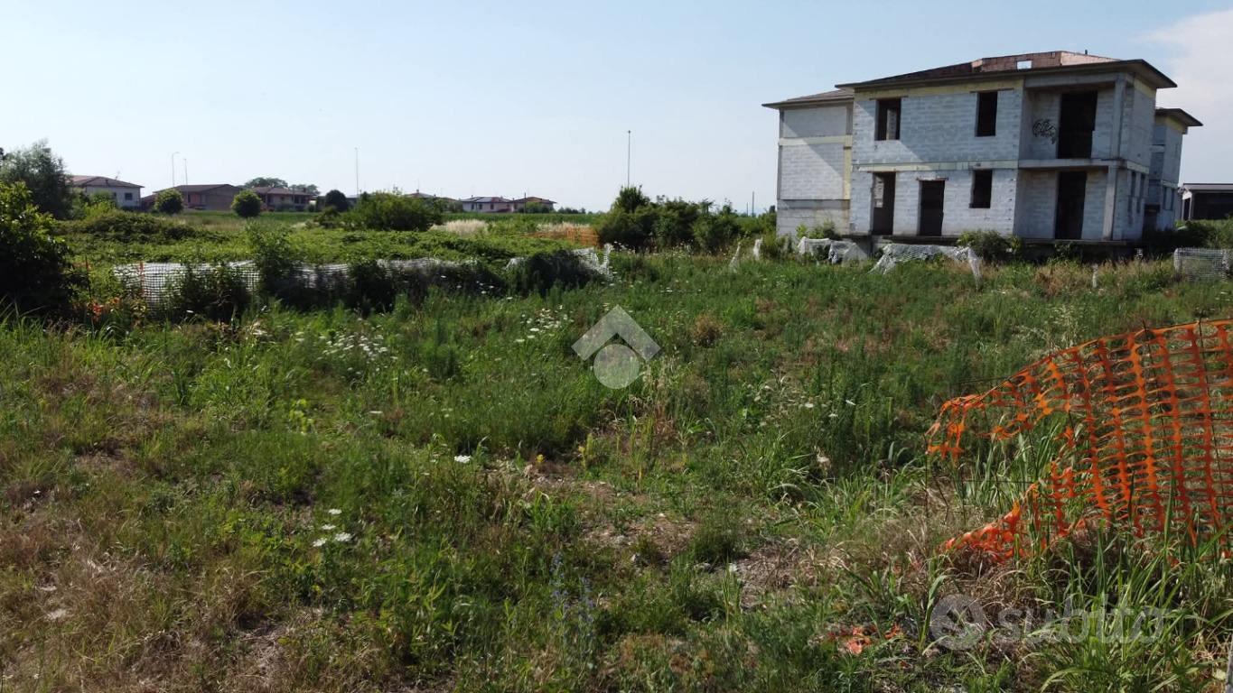 TER. RESIDENZIALE A BRANDICO - Vista 4