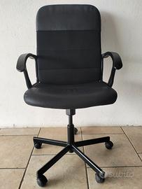 Sedia girevole Ikea Renberget nera