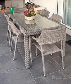 Tavolo da giardino e 6 sedie in rattan