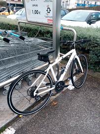 Gravel/MTB TREK city bike/mtb. TG S