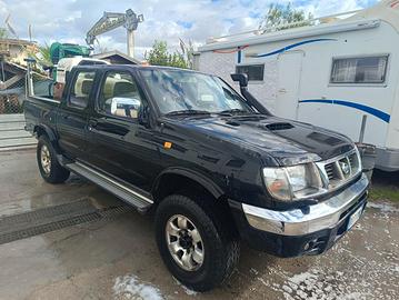 nissan pick up con atomizzatore 
