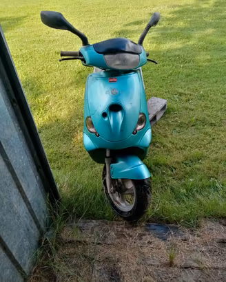 Scooter  Aprilia  x ricambi 