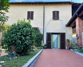 MORTARA VIC.: VILLA DI TESTA CON CORTILE