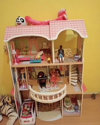 Casa in legno delle Barbie