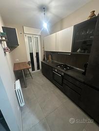 Cucina pari al nuovo, 2,500€ pari al nuovo