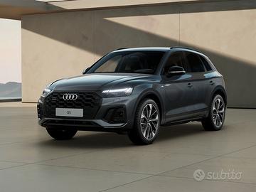 Audi Q5 50 2.0 tfsi e identity black quattro s-tro