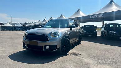 Mini Cooper D Countryman 2.0 ALL4 UNICO PROPRIETAR