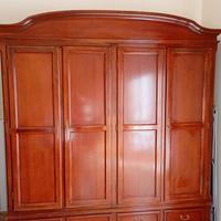 Armadio in legno