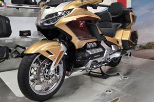Honda GL 1800 Gold Wing Tour 50° Anniversario - 20