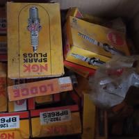 Candele NGK di vario tipo