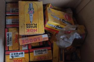 Candele NGK di vario tipo