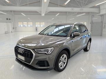 AUDI Q3 45 TFSI E S TRONIC BUSINESS SUV