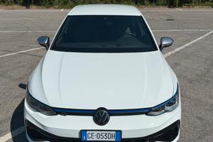 Golf 8 R Performance
