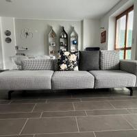 Divano Kartell modello Largo Ottoman