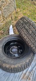 Ruote chiudiate 4x4 completa di gomme e cerchi 15"