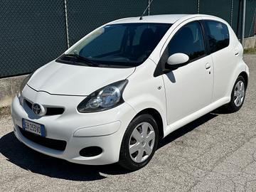 Toyota Aygo 1.0 12V VVT-i 5 porte